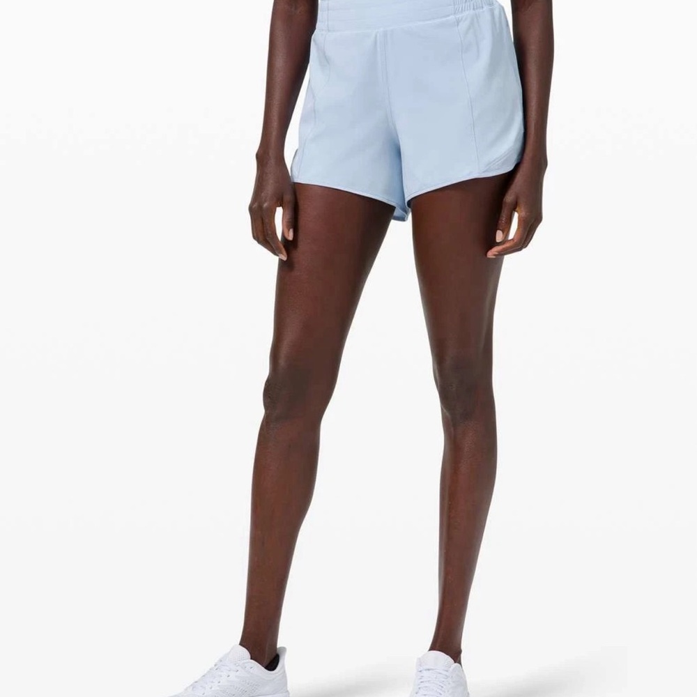 Lululemon Women’s Hotty Hot High-Rise Short 4" Blue Linen Size 8 TALL